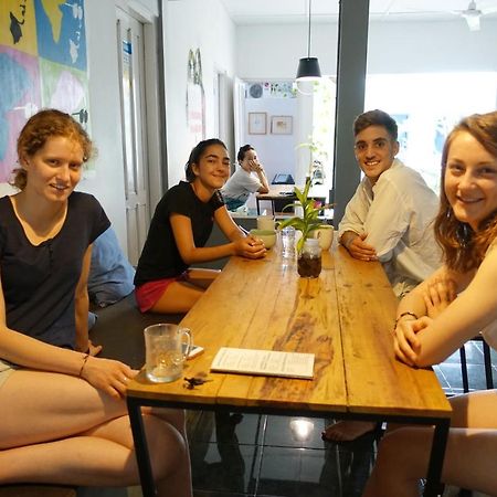 Pondok Sare Hostel Джокякарта Екстериор снимка