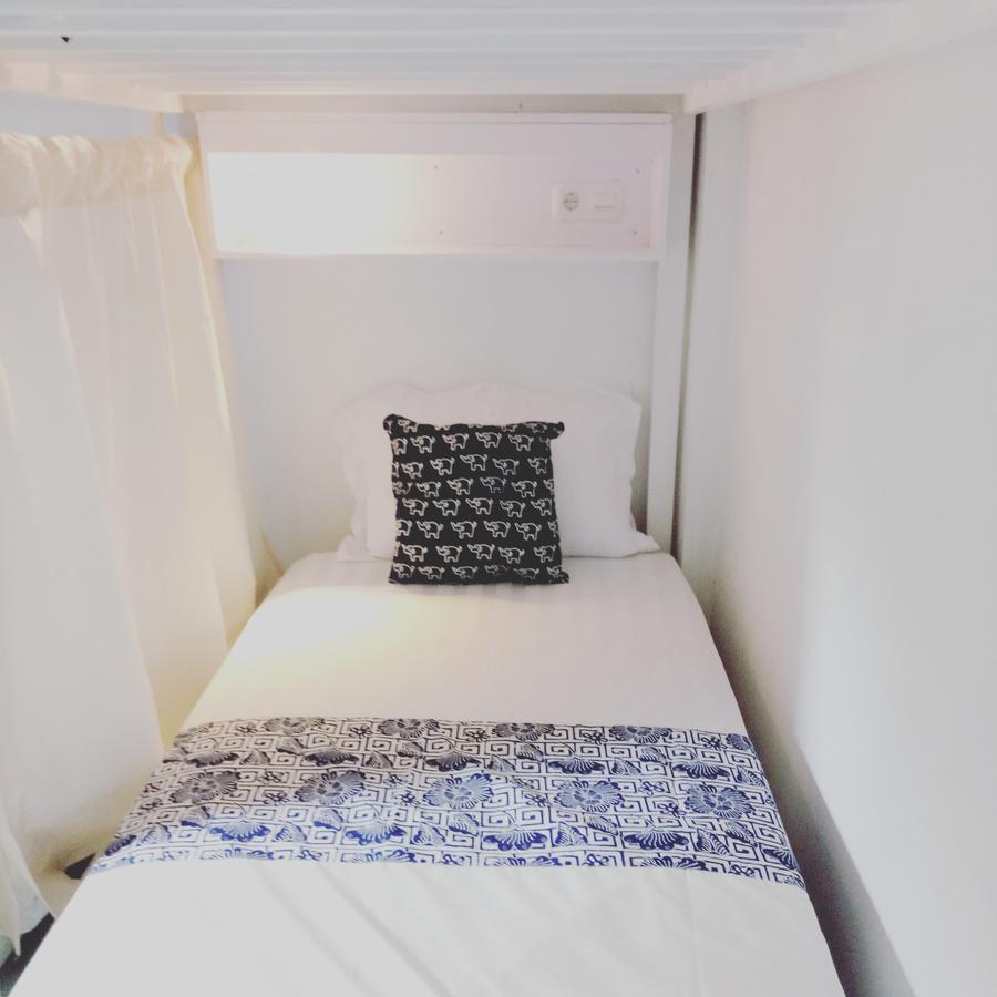 Pondok Sare Hostel Джокякарта Екстериор снимка