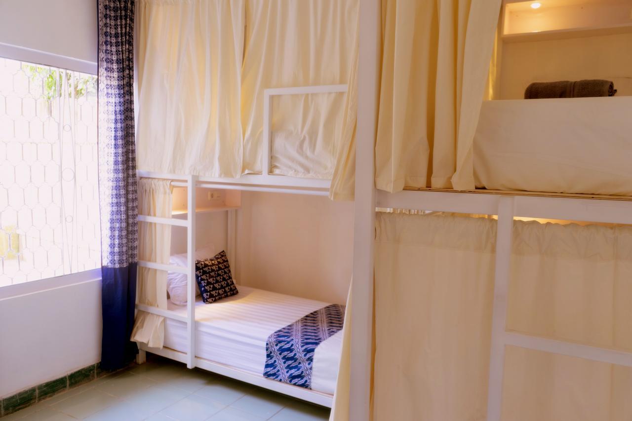 Pondok Sare Hostel Джокякарта Екстериор снимка