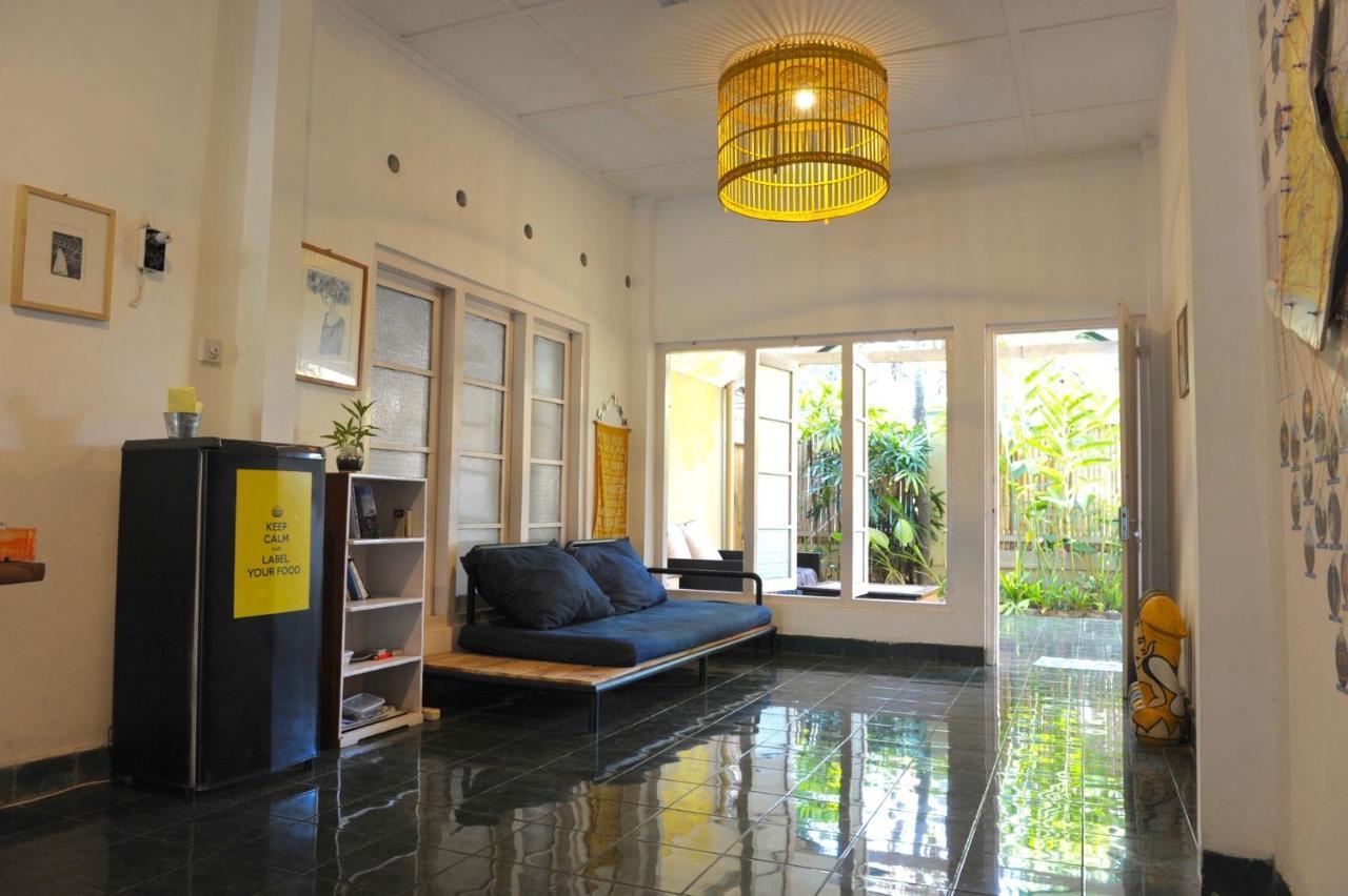 Pondok Sare Hostel Джокякарта Екстериор снимка