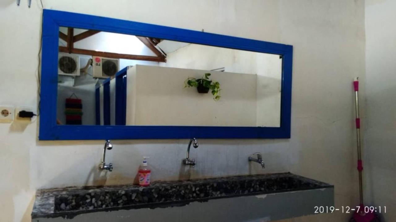 Pondok Sare Hostel Джокякарта Екстериор снимка